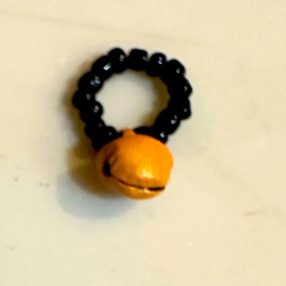 VTG ORANGE BELL BEADED RING CHARM HALLOWEEN JEWELRY HANG ON NECKLACE CORD .25”